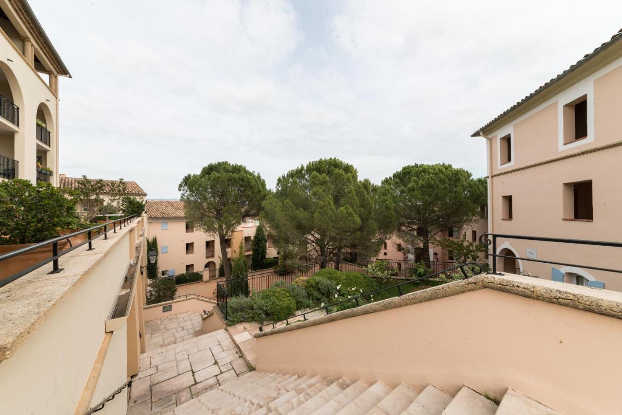 Village Pierre & Vacances Pont Royal En Provence マルモール エクステリア 写真