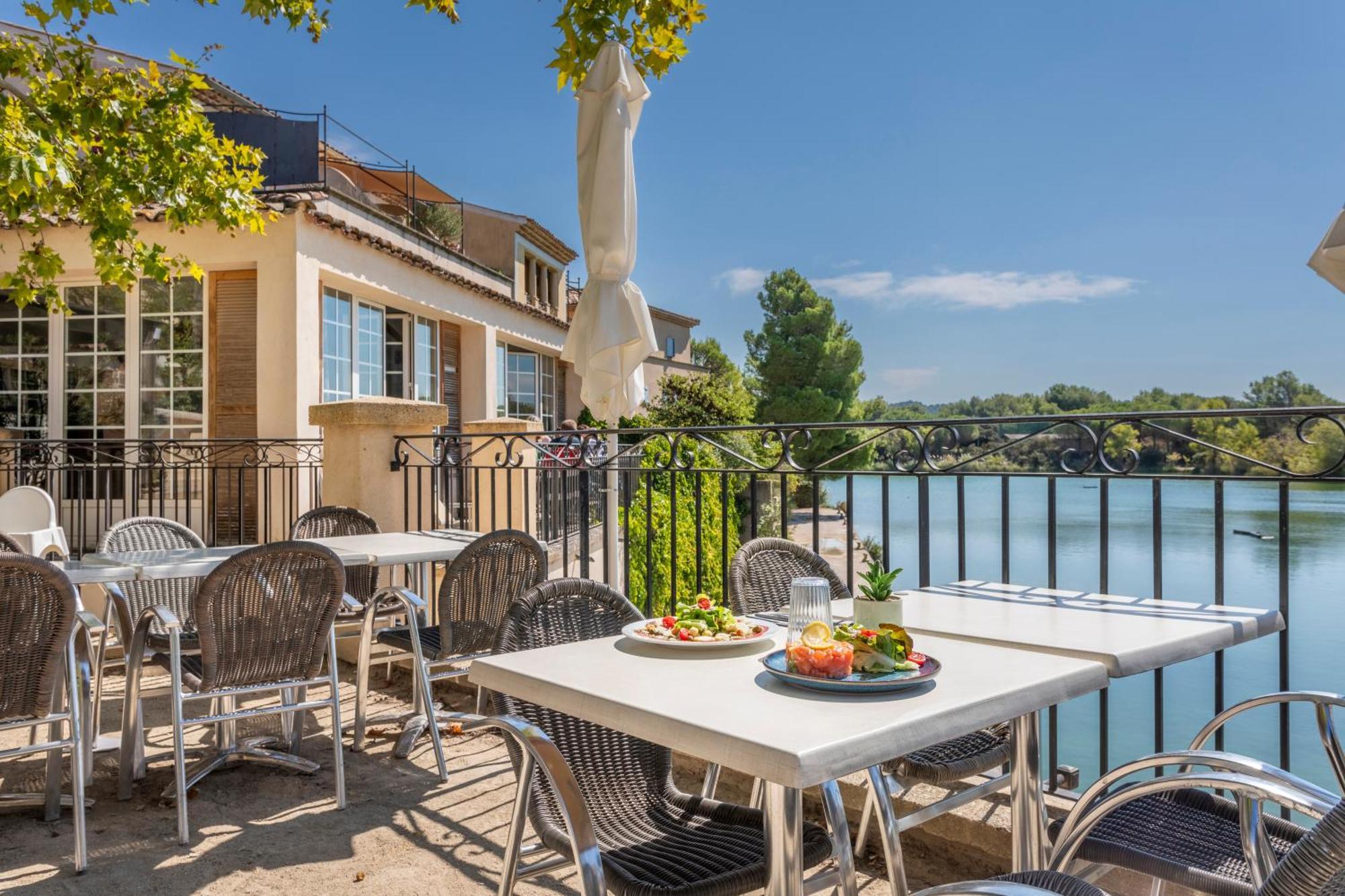 Village Pierre & Vacances Pont Royal En Provence マルモール エクステリア 写真